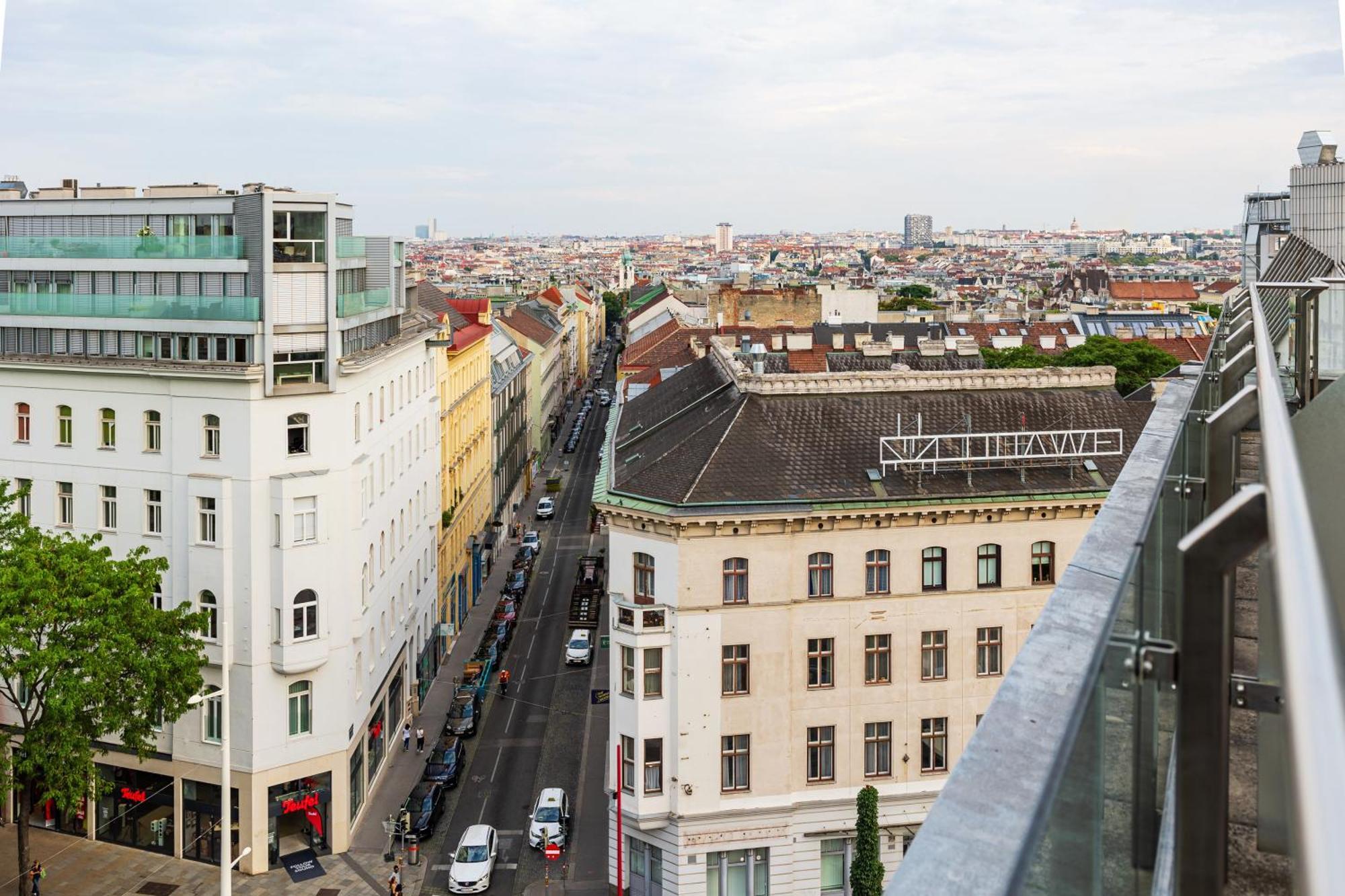 Intercityhotel Wien Exterior photo